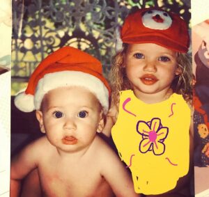 Kassandra Clementi Instagram - National siblings day is April 10th, my brothers birthday is June 3rd, Christmas is December 25th and support your quarantined girlfriends iPhone art is today so I thought I’d get in early with this four-for-one