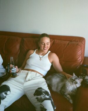 Kat Cunning Instagram - Good evening from me and dds lil princess. 

@famous.onthelow capture