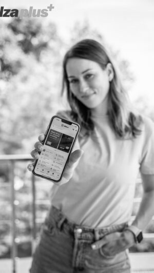 Katarína Štumpfová Instagram - U nás v rodine je členstvo AlzaPlus  úplnou samozrejmosťou. Využívame ho veľmi často pretože na alze sa dá nájsť snáď všetko! Doručenie zdarma máme na každú jednu objednávku bez minimálnej hodnoty, a okrem toho nám ako členom ponúka aj špeciálne zľavy. 👐

Členstvo stojí 1 EUR mesačne a viac informácií o AlzaPlus  nájdeš na www.alza.sk/alzaplus !

@alza_czsk #alzacz #alzask #alzaplus #vychytavka #spolupraca
