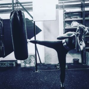 Kate Kennedy Instagram - A cosmic socially distant Merry Christmas to all the on screen off screen near screen next to screen fixing screen pimping screen legends that worked their spacesocks off to pick up where we left off the term at Halowarts. Elbow pumps to the buda bubble   beyond, see you in the new year to rock on. @sho_halo @halo @amblin 📸 @szilvi_stuntwoman @eddie_raburn @lyndzi_doyle #hohohohalo #halo #fleetcomeallyefaithful @womenshealthuk