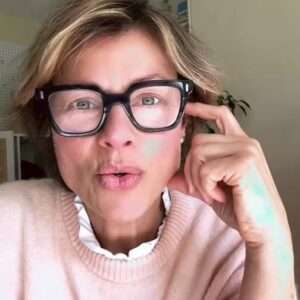 Kate Silverton Instagram - Anxiety … what is it & how to take charge when we experience it and how to help our children too … 

In this live I cover school / separation anxiety / sleep / ‘oppositional’ behaviour and much more !

#anxiety #anxietyrelief #parenting #mentalhealth #mentalhealthmatters #mentalhealthawareness #parentingtips #parentinghacks 

#theresnosuchthingasnaughty