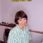 Kate Micucci Instagram - A song for the new year. @realjonathancoulton and I wrote this on a cold day in early January 2019. #newyearsresolution #newyear