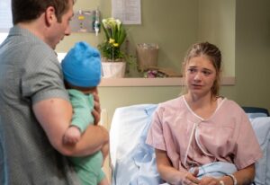 Kate Miner Instagram - Didn’t die but desperately in need of a shower! New episode of @shameless this Sunday on @showtime 😜