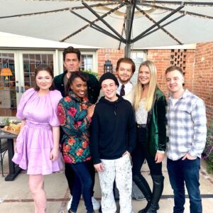 Kate Miner Instagram - Reunited #fam #happyholidays