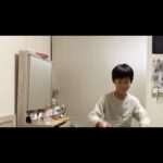Kate Pang Instagram - 洗完澡，孩子會自己摺衣服。 之前為了不會摺衣服的爸爸買的摺衣板，被孩子們發現之後，我們家摺衣服速度就變慢了…. 我有錄影為證… #衣服在家摺 EP1 📷： Avery host： Aden #一條褲子摺一分鐘 #我無法接受 #速度在哪裡 #請提升效率 #究竟摺衣服為什麼需要一片板子 @andiechen
