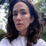 Kate Siegel Instagram - Guess I’m in the doghouse. #KateVsMillhouse