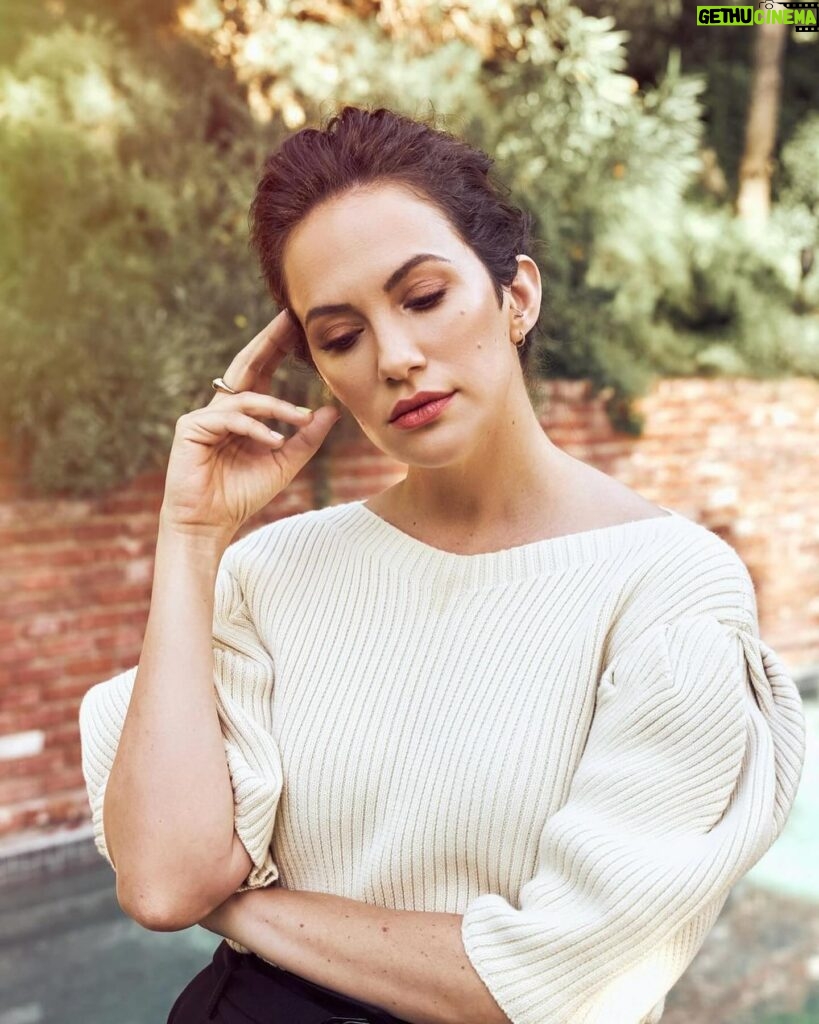 Kate Siegel Instagram - question: do you pee in the pool or are you a liar? 📸 @michaelduenas