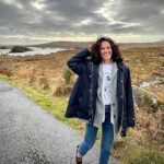 Kate Siegel Instagram - Walking for my stupid mental health