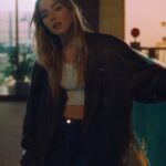 Katelyn Tarver Instagram - Japanese Cafe got a fancy new visualizer! 🥹 also it’s officially release week babbyyyyyyy! “Quitter” is one week away! 🎥 by @nathanpresley