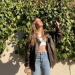 Katelyn Tarver Instagram - Has anyone or anything put in as much work over the years as my cropped white brandy melville tank? My one true constant 💘