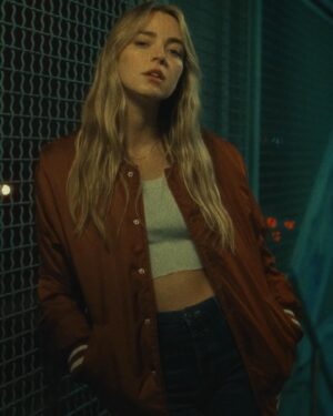 Katelyn Tarver Instagram - Has anyone or anything put in as much work over the years as my cropped white brandy melville tank? My one true constant 💘