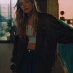 Katelyn Tarver Instagram - Has anyone or anything put in as much work over the years as my cropped white brandy melville tank? My one true constant 💘
