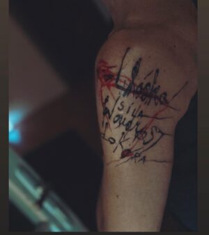 Kateřina Hrachovcová Instagram - Mirka 
*72 

láska síla moudrost pokora 

Mít svou osobitost a autentičnost, být sám sebou ***

#tattoo #tattookaira
#numerology #freehandtattoo 

Má vášeň v symbolech a číslech mi dává vyjímečnou sílu v tématech, která na Vás ráda přenesu v té nejhlubší podobě a spojením s vašim Já.
Není to tetování ale příběh, který se vám vpíše pod kůže a zanechá trvalou vzpomínku a podtrhne vaši identitu. 

Kdo má zájem otevřít mysl spolu se mnou a podívat se hlouběji do duše a mělce do kůže, ráda se s vámi touto formou spojím 
Vždy prosím jen na mail : 
✨✨✨ kairakaterinaa@gmail.com   připiš své datum narození ✨✨✨

#tattookaira #freehandtattoo 
#freehand #numerology