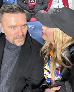 Kateřina Kristelová Instagram - Sparta !!! Díky za dnešek ! Za dárek k narozeninám před plným stadionem! I za výhru v zápase!
#Sparta #JaJsemSparta