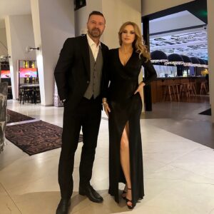 Kateřina Kristelová Instagram - GEN ACS. Galavečer Sparty. Díky @moliere_store za oblek. Ze dna nahoru užívám si každou minutu. #Sparta #JaJsemSparta
