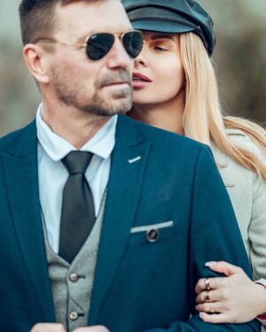 Kateřina Kristelová Instagram - Stojím za nim a vždy budu. Šťastná, že se mu daří.

#ZenyZaZady 
.
.
.
.
.
@moliere_store fotka: @stanislavatylmanova