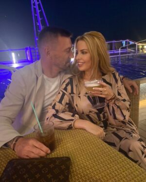Kateřina Kristelová Instagram - 1 ŘEPKA   1 MARGARITA = spokojenost 

NAŠE TŘETÍ PLAVBA❤️.
Nejkrásnější dovolená. 
Pokaždé jiná místa, východy slunce každé ráno v jiném městě nebo rovnou státě. Slunce & klid & pohoda. Širé moře a den kdy vůbec nevidíte pevninu a jen plujete. Pro někoho možná děsivá představa😃 pro nás zážitek ze kterého čerpáme energii rok. Možnost vypnout všechny povinnosti a užít si jeden druhého. Dnes třetí zastávka - IBIZA. Víc na stories ♥️.

#cruise #cruiseship #travel #cruiselife #cruising #vacation #ship #cruises #sea #royalcaribbean #travelphotography #cruiseaddict #travelgram #instacruise #kreuzfahrt #instatravel #cruiseships #cruiseblogger #cruisevacation #cruisetravel #ocean #holiday #cruisetime #travelblogger #wanderlust #photography #carnivalcruise #boat #msc #cruiser