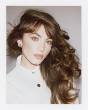 Katerina Tannenbaum Instagram - Thank you @vmagazine 🦋 
@monroe.nyc @jeiroh @peterbutlerhair @mariko_hirano @laurenbensky ❤️link in bio❤️
