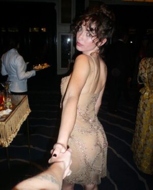 Katerina Tannenbaum Instagram - The world is your…oyster 🌟😋 in our sparkliest for the ~gala~