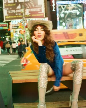 Katerina Tannenbaum Instagram - I ❤️ NY 🤞🏻🤞🏻🤞🏻 these are press photos that never went anywhere after the 2020 breakdown~ I met the naked cowboy for the first time when I was 10 and we sang Waylon Jennings together in the freezing cold all these years later. Made with my favorite people in my favorite city in the world