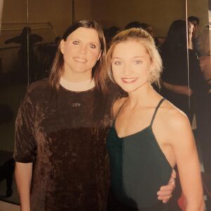 Katherine Bailess Instagram - Ann Reinking will always be my IDOL. From dancing to singing to acting she was PERFECTION. I had the opportunity to study with her for a summer at Broadway Theatre Project before I left for college in NYC. I learned more about passion, hard work and precision that summer and would then carry that into the real world in hopes that I could pursue a career like hers. Thank you Ann for being an inspiration to us all. We have lost a legend too soon but we know that you are dancing on the stars forever and ever. 💫🙏🏻#rip #annreinking #dance #idol #legend #fosse #babykat
