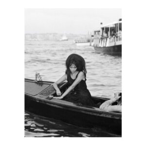 Katherine Waterston Instagram - Can’t wait @labiennale 

#annakarina