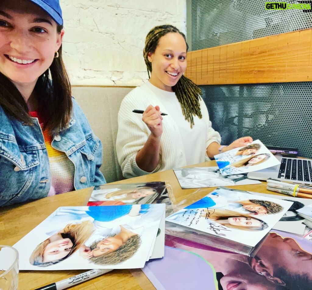 Katherine Barrell Instagram - Finished! They’re in the mail!!! @streamily.live friends!! Thank you for your patience 🌸💕🌸 @kyana.teresa