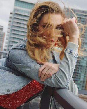 Katherine Barrell Instagram - 📸 king @anthonyfascionephotography 🌬️