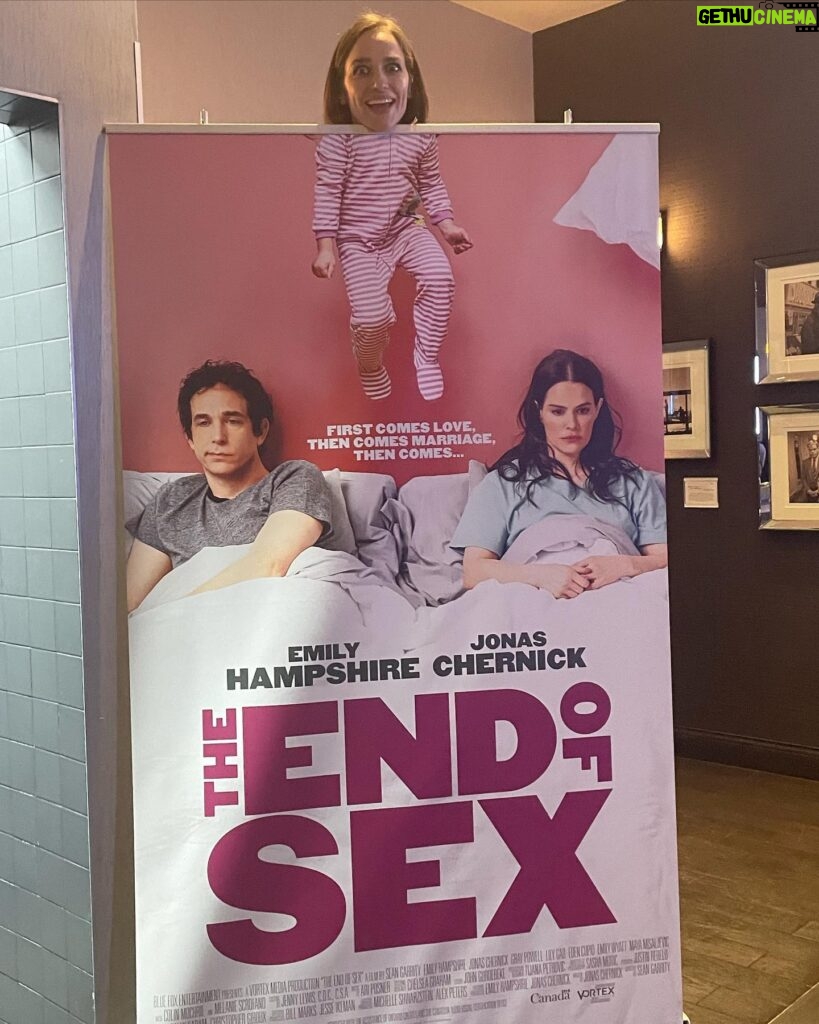 Katherine Barrell Instagram - #TheEndofSex avec mon bebe @melanie.scrofano.officiel - go see it, it’s hilarious!!! Available in theatres in 🇨🇦 and 🇺🇸 April 28th!! Congratulations team @vortexmediainc !!!! @emilyhampshire @jesseikeman @christopher_giroux @annpirvu @papachills