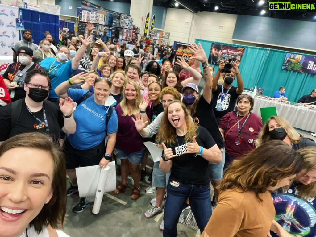 Katherine Barrell Instagram - Our people ❤️❤️❤️❤️❤️ thank you @galaxyconraleigh and #EARPERS - what a wonderful weekend of connection and fun! I love you!!!! 🥰
