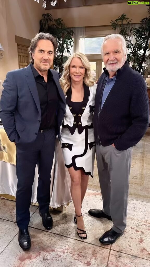 Katherine Kelly Lang Instagram - Having fun celebrating the Emmy nominees on @boldandbeautifulcbs today on set. We had a lot of nominations this year and don’t have everyone pictured but congrats to all! #boldandbeautiful #castandcrew #emmynominations2024