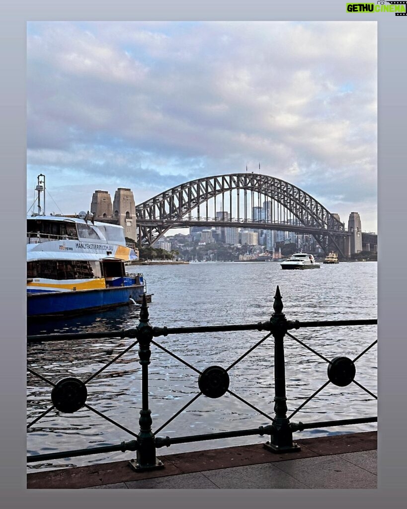 Katherine Kelly Lang Instagram - Sydney is a beautiful city! I took these photos on my run at 6:00 am this morning. Streets were empty and quiet. So peaceful and pretty! #sydneyoperahouse #sydneyharbourbridge