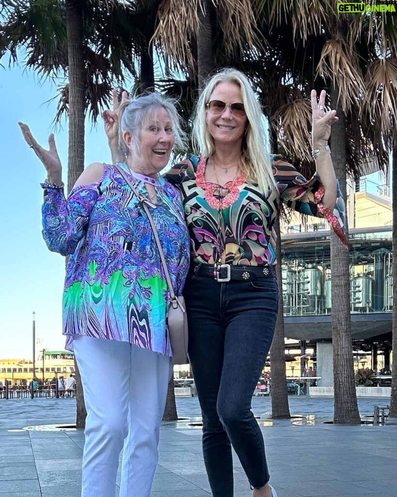 Katherine Kelly Lang Instagram - So happy to see Toni and spend some time with her in Sydney Harbour. We started @katherinekellylangkaftans together many years ago in 2012 . Here are some the early designs from year 2013. And we are still going strong with the online store and the home shopping network in Australia and New Zealand on @tvsn
