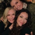 Katherine Kelly Lang Instagram – What a fun evening Friends , laughs and pizza in Hollywood 🇮🇹🥂😀

@katherinekellylang @kimberlin_brown 
@lucariemma 
@mauroborrellifilm 
#SofiaMilos 

#actors #producers #director #italian #italianamerican #italianamericanactor #friends #fun #pizza #hollywood @damichelebcn