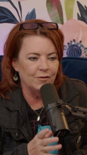 Kathleen Madigan Instagram - Had a fantastic time sitting down with my friend @leeannkreischer this week on her Wife of the Party podcast 🎉 

Watch on now on YouTube or stream anywhere you get your podcasts 🎧

#wifeoftheparty #wotp #leeannkreischer #kathleenmadigan #madiganspubcast #memorialdayweekend