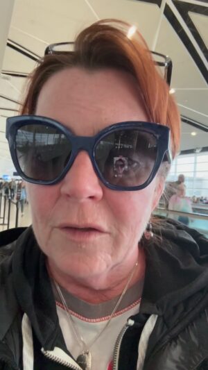 Kathleen Madigan Instagram - Update on Royal Oak. I’m gutted and SO sorry to have to postpone these shows til next month ❤️.
.
Stay tuned for info here   @royaloakmusic regarding next steps pertaining to tickets & the rescheduled dates. 
.
I love you all & truly appreciate your understanding🙏🏻.
.
#royaloak #detroit #michigan #kathleenmadigan #madiganspubcast #potluckpartytour