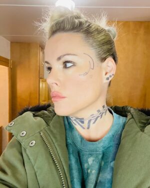 Kathleen Robertson Instagram - Creating the look for a character is always fun. A little peek at making Rosenfeld. @expanseonprime #theexpanse #tattooideas #hairoptions #latexfashion #fauxhawk @primevideo