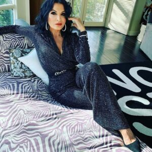 Kathrine Narducci Thumbnail - 8.9K Likes - Most Liked Instagram Photos