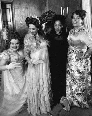 Kathryn Drysdale Instagram - B&w modiste dump  #bridgerton @bridgertonnetflix @shondaland