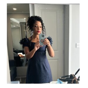 Kathryn Drysdale Instagram - Happy S3 Polin Bridgerton release day ! 🎉🎉 @shondaland @bridgertonnetflix @netflix #bridgerton #polin