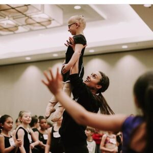 Kathryn McCormick Instagram - Repost from @dancemakersinc ❤ My favorite moment of today was improving with this little ray of sunshine.✨#fyttour