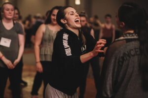 Kathryn McCormick Instagram - Made it to Branson! @dancemakersinc 💛🤣#fyttour #flashbacktoDearborn #roundandroundwego