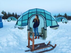 Kathryn McCormick Instagram - ☃️ I have never felt so close to the stars. 💫#mcpatricksgoround
.
.
#finland #adventurelife #travelphotography #travelfinland #beautifuldestinations #passionpassport #doyoutravel #lapland #winterwonderland #igloohotel #kakslauttanen #kakslauttanenarcticresort