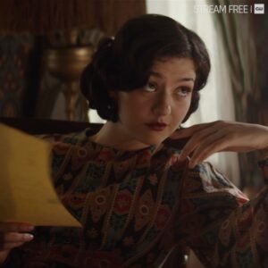 Actress Katie Findlay HD Instagram Photos and Wallpapers October 2022
