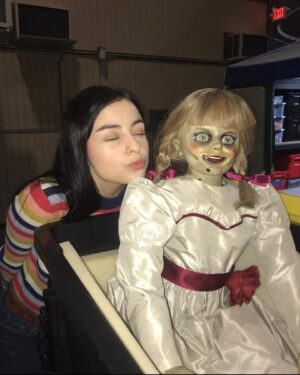 Katie Sarife Instagram - Happy Valentines Day from me and your fave baby girl @annabellemovie . She loves you 😘