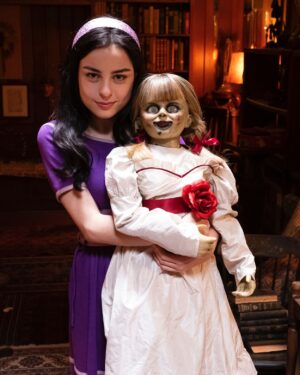 Katie Sarife Instagram - Happy Valentines Day from me and your fave baby girl @annabellemovie . She loves you 😘
