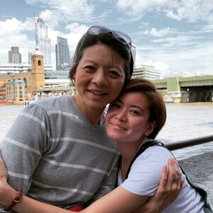 Katie Leung Instagram - Saturday on the Southbank with this lady legend @celesteden. Watch her smash it in ‘The King of Hell’s Palace’ @hampstead_theatre from 5th Sept-12th Oct ❤️💃🏻😘🥰