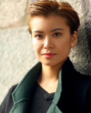 Katie Leung Instagram - Roses are red, violets are blue... Oh look, here’s a photo of my face. Happy Validation-tines’ Day! ❤️💋🌹