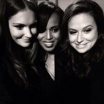 Katie Lowes Instagram - NEW EPISODE!! The one, the only: @kerrywashington joins us on #unpackingthetoolbox in today’s episode! @shondaland @iheartpodcast @guillermodiazreal #OverACliff