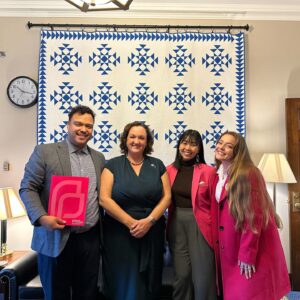 Katie Porter Instagram - Every American should be free to make decisions about their own bodies. Today, I met with representatives from Planned Parenthood of Orange and San Bernardino Counties to discuss their work and how Congress can keep abortion safe and legal. Thank you, @plannedparenthoodosbc, for stopping by!